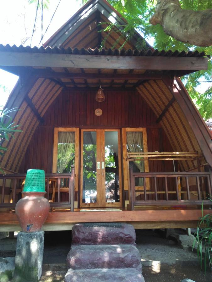 Gili Smile Bungalow 吉利特拉旺安 外观 照片
