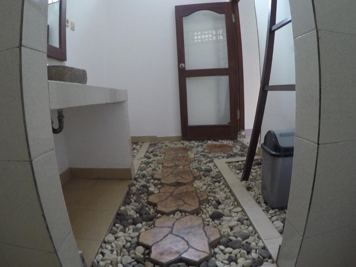 Gili Smile Bungalow 吉利特拉旺安 外观 照片